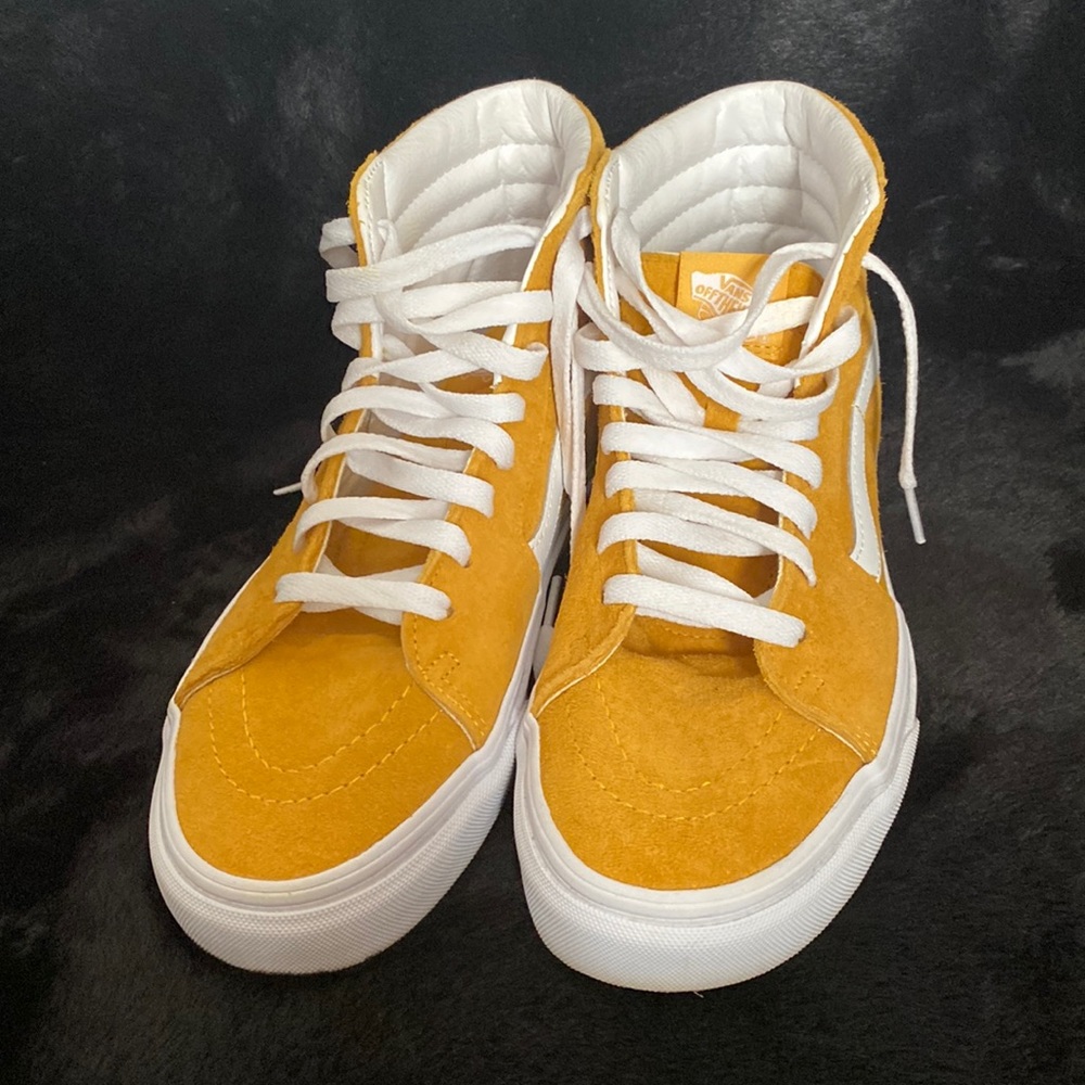 Like New Vans High-Top Sneakers